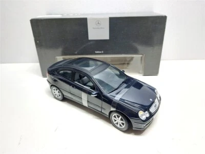 Mercedes-Benz C-Klasse Sportcoupé Kompressor del 2002 - 1/18 Maisto - Immagine 1 di 4