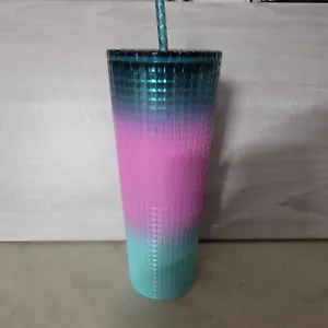 Brandneu Starbucks 24oz Ombré Grid Tumbler 2024 Valentinstag Cold Cup - Bild 1 von 3