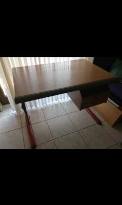 Schreibtisch Moll, höhenverstellbarer Kinder- und Jugendschreibtisch  - Bild 1 von 3