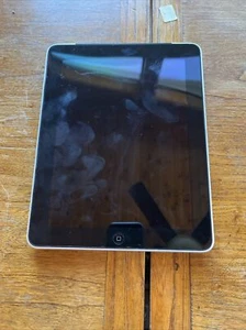 APPLE IPAD 1ST GENERATION (A1337) 64GB BLACK NOT WORKING FOR PARTS ONLY Battery - Picture 1 of 4