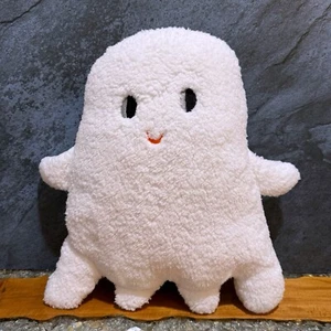 Target 2024 Hyde & Eek! Faux Shearling White Ghost Halloween Throw Pillow New - Picture 1 of 4