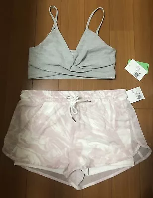 Forever 21 Conjunto de Entrenamiento Activo L Grande Sujetador Retorcido Mármol Pantalones Cortos para Correr Rosa Foto 1 de 3