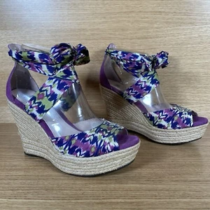 Alpargata de cuña con lazo al tobillo de seda púrpura "Ugg Lucianna" para mujer - talla 6,5 Reino Unido - Imagen 1 de 17