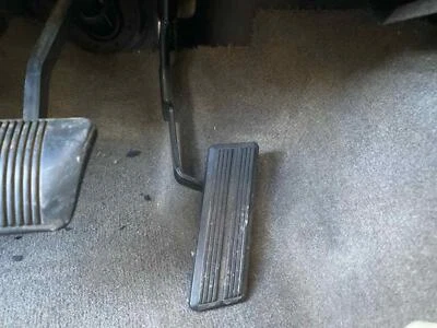 Pedal de gasolina Dodge Ram 1500 ST 2003 5,9 L Foto 1 de 2