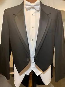 BLACK FORMAL TUXEDO TAILCOAT - Contour Notch Lapel by OSCAR de la RENTA - Picture 1 of 9