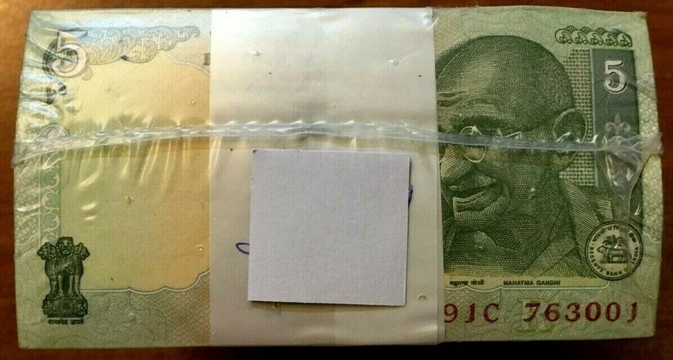 INDIA 5 RUPEES NEW 2010-2011 X 100 Pcs Lot GANDHI BUNDLE UNC MONEY PACK BANKNOTE - Image 1 of 4