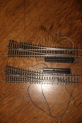 HO 2 Slimline Turnouts Right Hand Powered Electric - Image 1 of 3