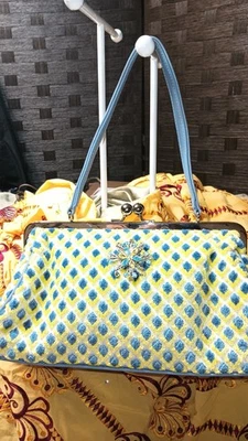 Glenda Gies JACKIE: Bolso de mano con asa superior azul tapiz de chenilla con bloqueo de beso Foto 1 de 4