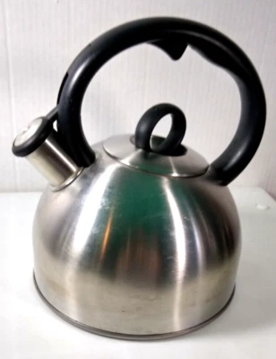 Tetera Cusinart CTK-SS17 Aura de acero inoxidable plateada 2 cuartos silbatos defecto Foto 1 de 4