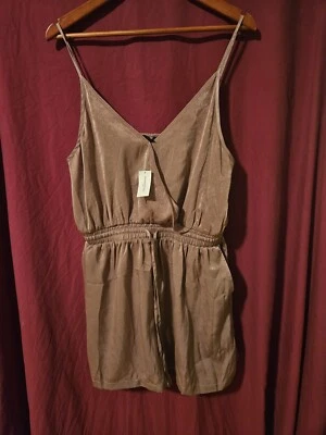 Banana Republic Tan Shimmer Romper Shorts Tie Waistband Pockets Size Medium NWT - Изображение 1 из 4