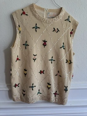 Chaleco Suéter Vintage Años 70 Tejido Lentejuelas 38 Crema Floral Cuentas Sin Mangas De Colección Foto 1 de 4