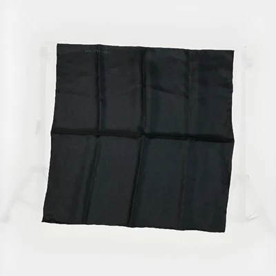 Bufanda de seda Robert Talbott negra pañuelo cuadrado de bolsillo hecho en Italia 17" Foto 1 de 4