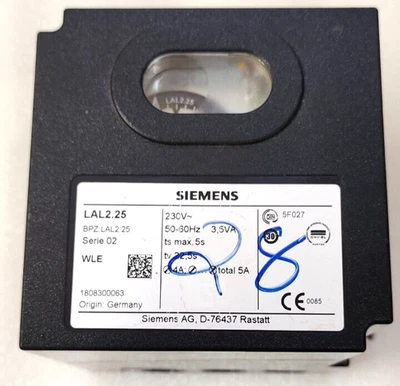 SIEMENS LAL2.25 BURNER CONTROLLER 230V 50-60Hz 3,5VA GERMANYORIGIN - Image 1 of 4