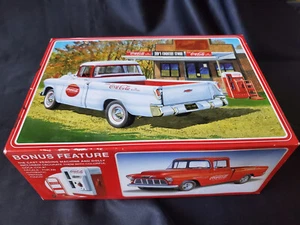 AMT 1/25 1955 CHEVY CAMAFEO PICKUP COCA-COLA Modelo Kit AMT 1094 Camión Caja Abierta - Imagen 1 de 2