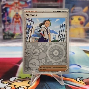 Nemona - 082/091 - Paldean Fates - Reverse Holo - NM/M - Picture 1 of 2