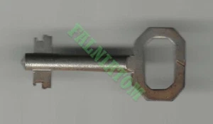 Llave esqueleto barril macizo doble cara vintage etiquetada "7" - aproximadamente 1,75" de largo - Imagen 1 de 1