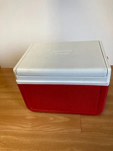 COLEMAN Flip Lid 5205 RED 5 QT Personal Mini COOLER Lunch Box/Ice Chest 6 Pack - Picture 1 of 8