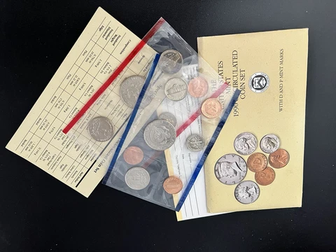 1990 & 1991 US Mint Uncirculated P D Sets. In OGP, with COA. FREE DOM SHIPPING! Cover