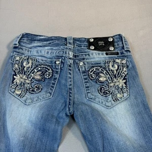 Pantalones de mezclilla Miss Me tiro bajo ajustados azules talla 26 lavado medio desgastados bordados - Imagen 1 de 19