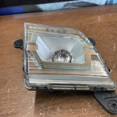 Chevrolet Silverado 1500 2500 2019-2022 OEM faros antiniebla LED dejar conductor 90114762 Foto 1 de 3