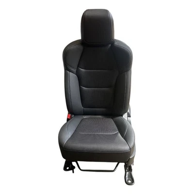ISUZU D-MAX INTERIOR SEAT SET DOUBLE CAB DL20 / DL40 2021+ (LEATHER) - Image 1 of 4