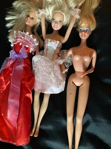 BARBIE: 3 X BARBIE DOLLS CURLY HAIR 2006 RED DRESS 1999 NAKED 1966 MATTEL - Picture 1 of 21