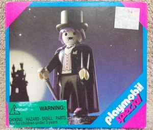 PLAYMOBIL SPECIAL 'COUNT DRACULA' MODEL, GERMANY MIB - Picture 1 of 2