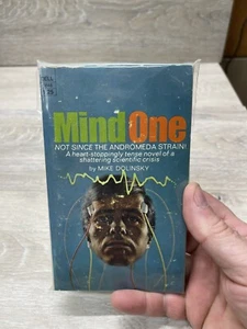 Mind One, by Mike Dolinsky - paperback, Futura, 1974 - Imagen 1 de 4