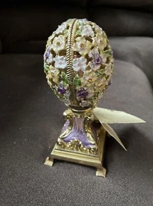 Gold Gem Covered Egg By Collette Et Cie Music Box Collection Plays The Spring - Picture 1 of 4