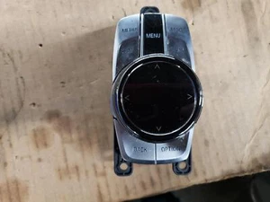 16 17 18 19 BMW 750i: I controlador de conducción; controles de cerámica 65826821893 - Imagen 1 de 5