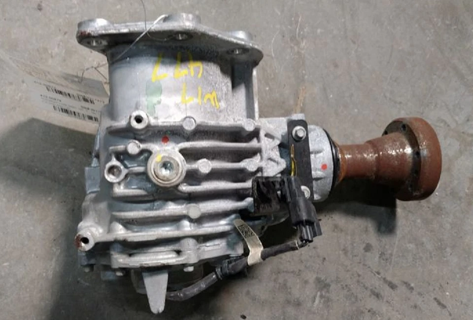 2016 Ford Edge Transfer Case Assembly OEM  - Image 1 of 4
