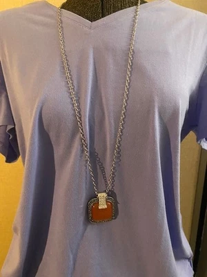 Collar Paparazzi Elegancia Efervescente Naranja con Pendientes a Juego Foto 1 de 3