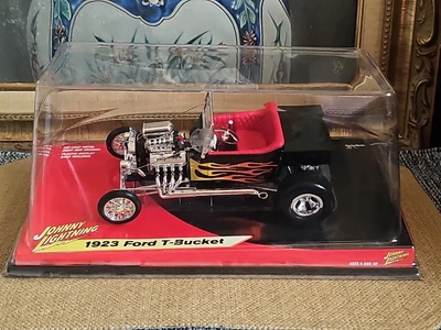 Johnny Lightning 1:18  1923 Ford T Bucket  - Image 1 of 4