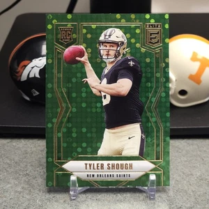 Tyler Shough 2025 Donruss Elite #178 Green Disco Rookie Card New Orleans Saints - Bild 1 von 2