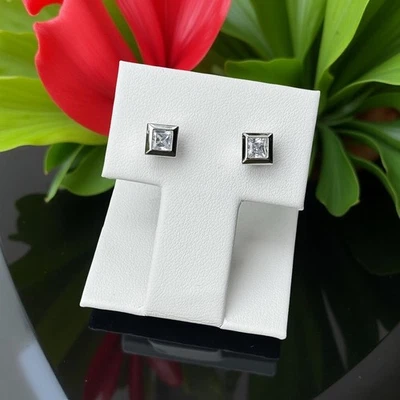 Ohrstecker Quadrat Zirkonia Edelstahl Magnetschmuck Magnet Ohrschmuck Ohrringe - Bild 1 von 4