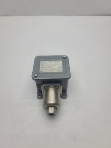 UNITED ELECTRIC H105-S164 / H105 164. G17 - Picture 1 of 6