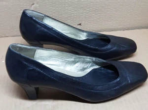 K by Clarks Women's Black Leather Closed Toe Heel Shoes Size UK 5 1/2, ( U18 - Picture 1 of 7