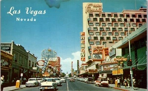 Vintage Street Scene Postcard Motel Fremont Disney Movie Marquee Las Vegas NV - Picture 1 of 3