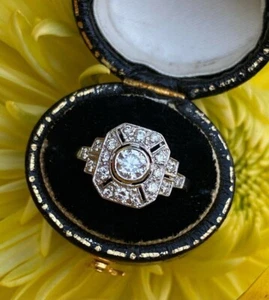 Anello antico Art Decò 2 ct taglio tondo simulato diamante placcato oro bianco 14 carati - Foto 1 di 8