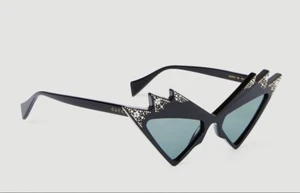 Gucci Grey Cat Eye Ladies Sunglasses Black Bedazzled Diamond GG1371S 003 53 New - Picture 1 of 6