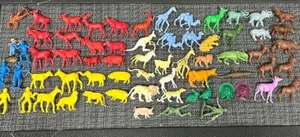 Vintage 50-70er Jahre Hongkong Kunststoff Tiere Soldaten usw. einige selten - Bild 1 von 8