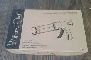 The Pampered Chef Cookie Press With Discs Accessories Set 1525 White - Picture 1 of 5