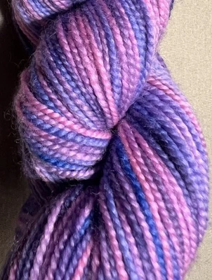 1 новый Hank/50g Koigu KPM вручную шерсти мериноса пряжи P829 фиолетовый розовый - Изображение 1 из 3