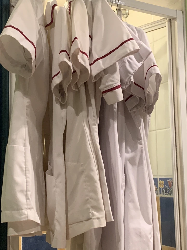 Graeme Gardner 2 Uniform White Size Medium Ex NHS Maroon Trim 1 W/0 Trim - Image 1 of 1