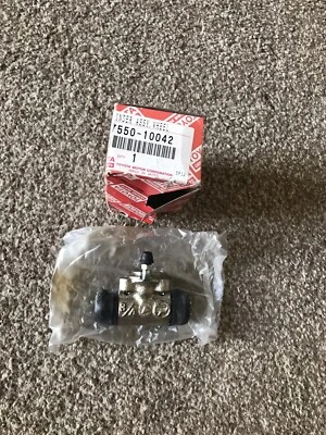 Cilindro de rueda genuino Toyota Corolla AE95 1987-95 - 47550-10042 Foto 1 de 3