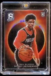 2023-24 Panini Spectra Solar Eclipse #11 Scoot Henderson RC - Picture 1 of 2