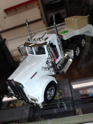 Kenworth Lowboy Truck with Big Tires Tractor  Diecast Model Toy - Image 1 of 3