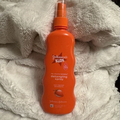 Johnson's Kids No More Tangles Spray Strawberry Sensation 10oz Descatalogado Foto 1 de 4