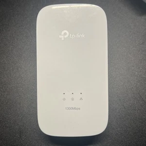 Adattatore Powerline Passthrough Gigabit TP-LINK modello TL-PA8010P AV1200 - Foto 1 di 3