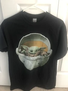 Star Wars Baby Yoda Grogu Medium T-Shirt - Picture 1 of 3